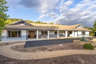 4242 Las Tablas Willow Creek Rd, Paso Robles, CA 93446 - Photo 6