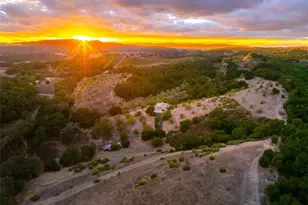 4242 Las Tablas Willow Creek Rd, Paso Robles, CA 93446 - Photo 42