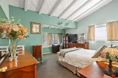 5737 Denny, North Hollywood, CA 91601 - Photo 30