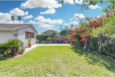 5737 Denny, North Hollywood, CA 91601 - Photo 48