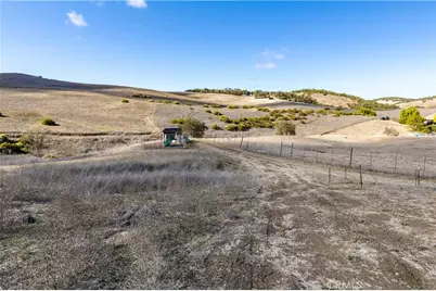 4575 Interlake Road, Bradley, CA 93426 - Photo 24