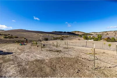 4575 Interlake Road, Bradley, CA 93426 - Photo 18