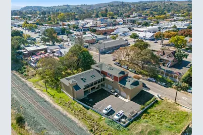 1400 Railroad Street #101, Paso Robles, CA 93446 - Photo 4