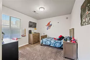 5510 Lombardy Ct, Bakersfield, CA 93308 - Photo 16