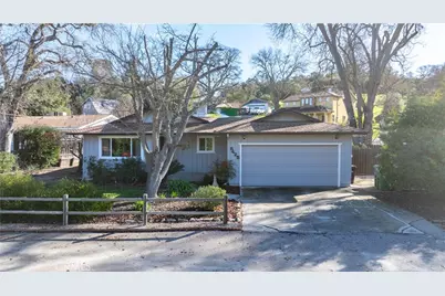 8425 Azucena, Atascadero, CA 93422 - Photo 2