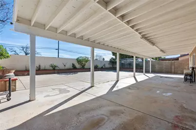 623 Broken Arrow, Bakersfield, CA 93307 - Photo 16