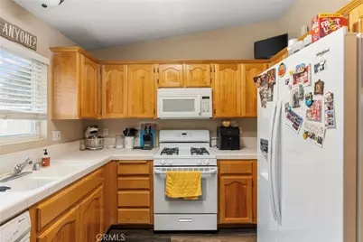 7009 Kings Forest Court, Bakersfield, CA 93313 - Photo 12