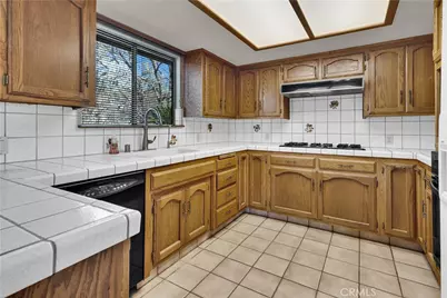 2471 Captains, Bradley, CA 93426 - Photo 8