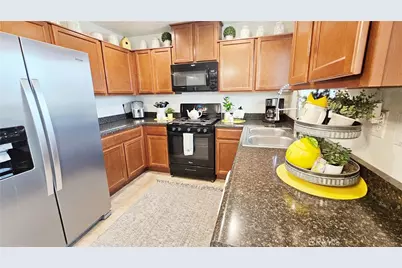 1018 Guadalupe, Bakersfield, CA 93307 - Photo 4