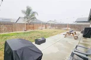 1018 Guadalupe, Bakersfield, CA 93307 - Photo 14