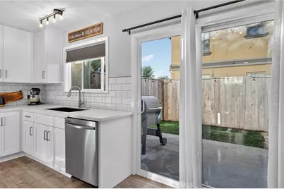 9780 Las Lomas #7, Atascadero, CA 93422 - Photo 16