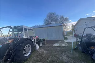 76671 Hesperia, Bradley, CA 93426 - Photo 22