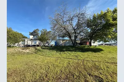 76671 Hesperia, Bradley, CA 93426 - Photo 32