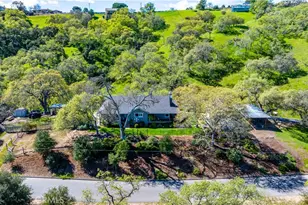 11127 Cebada Rd, Atascadero, CA 93422 - Photo 2