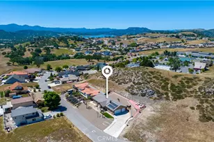 2155 Holly Dr, Paso Robles, CA 93446 - Photo 2