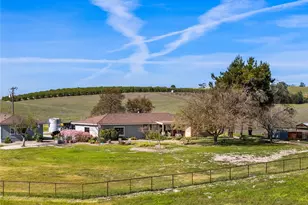 7491 Kingsbury Rd, Templeton, CA 93465 - Photo 2