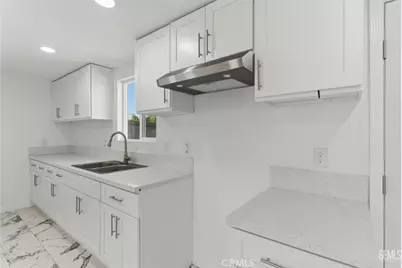 10720 Santa Ana Street, Lamont, CA 93241 - Photo 10