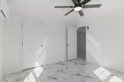 10720 Santa Ana Street, Lamont, CA 93241 - Photo 22