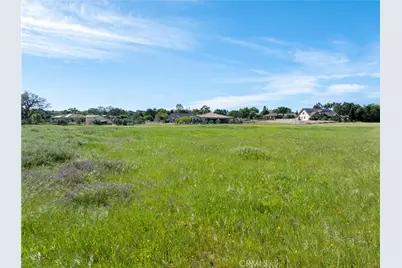 8 Championship Lane, Templeton, CA 93465 - Photo 10