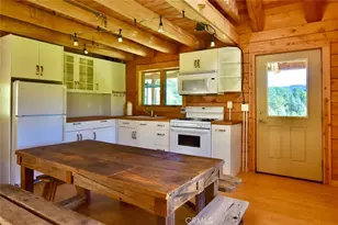 46651 Sapaque Valley, Bradley, CA 93426 - Photo 8