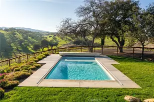 550 Villa Lots Rd, Paso Robles, CA 93446 - Photo 2