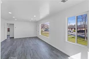 209 Cypress, Bakersfield, CA 93304 - Photo 6