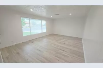 115 9th, Delano, CA 93215 - Photo 4