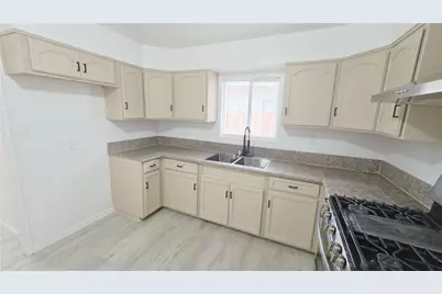 115 9th, Delano, CA 93215 - Photo 18