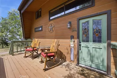 24300 Woodbine Court, Tehachapi, CA 93561 - Photo 12