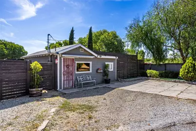 390 Paso Robles, Paso Robles, CA 93446 - Photo 2