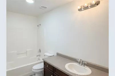 5809 Fernside Court, Bakersfield, CA 93313 - Photo 16