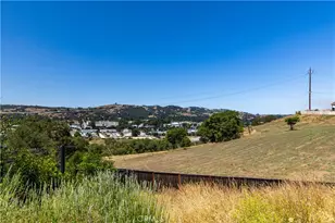 669 Red Cloud Rd, Paso Robles, CA 93446 - Photo 42