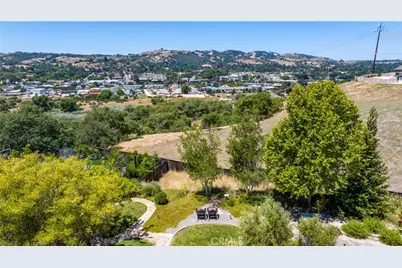 669 Red Cloud Road, Paso Robles, CA 93446 - Photo 54