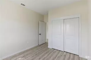 10913 San Fernando St, Lamont, CA 93241 - Photo 16