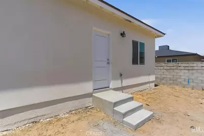 10913 San Fernando Street, Lamont, CA 93241 - Photo 28