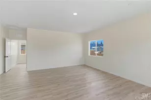 10913 San Fernando St, Lamont, CA 93241 - Photo 4