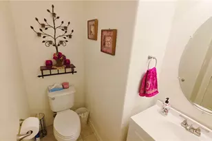 6813 Cobalt, Bakersfield, CA 93313 - Photo 32