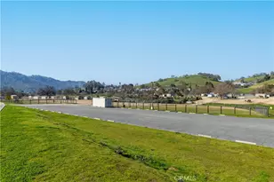 2171 Yellow Gold, Paso Robles, CA 93446 - Photo 36