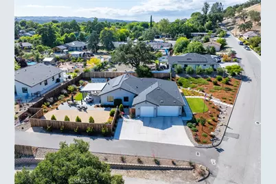 8550 El Corte, Atascadero, CA 93422 - Photo 12