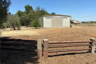 370 Cholame St, Shandon, CA 93461 - Photo 6