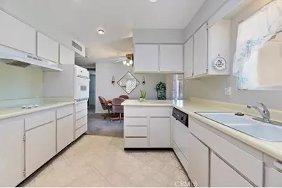 26135 McCall, Menifee, CA 92586 - Photo 16