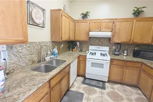 823 Deer Ridge, Bakersfield, CA 93306 - Photo 8