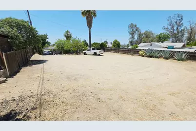 1610 Cunha, Bakersfield, CA 93305 - Photo 44