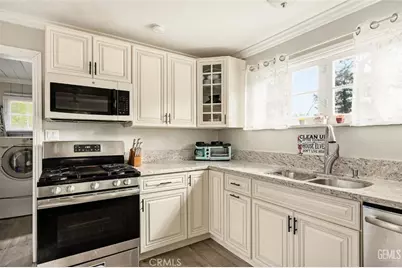 27472 Meadow Dr, Crest Park, CA 92326 - Photo 6