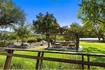 7172 Town Creek, Paso Robles, CA 93446 - Photo 18