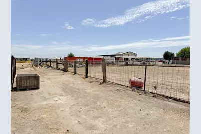2001 Di Giorgio, Bakersfield, CA 93307 - Photo 38