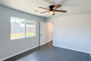 2001 Di Giorgio, Bakersfield, CA 93307 - Photo 30
