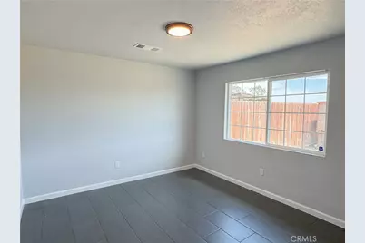 2001 Di Giorgio, Bakersfield, CA 93307 - Photo 32