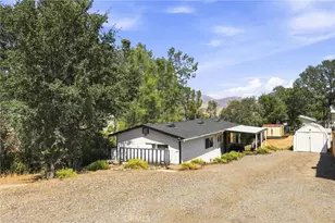 32 Pinebrook, Wofford Heights, CA 93285 - Photo 2