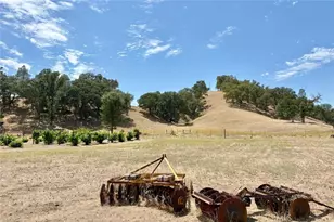 49460 Sapaque Rd, Bradley, CA 93426 - Photo 34